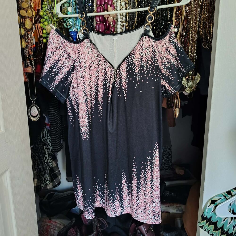 PEEK-A-BOO SHOULDERS - BRIGHT AND SILKY SUMMER SHIRT